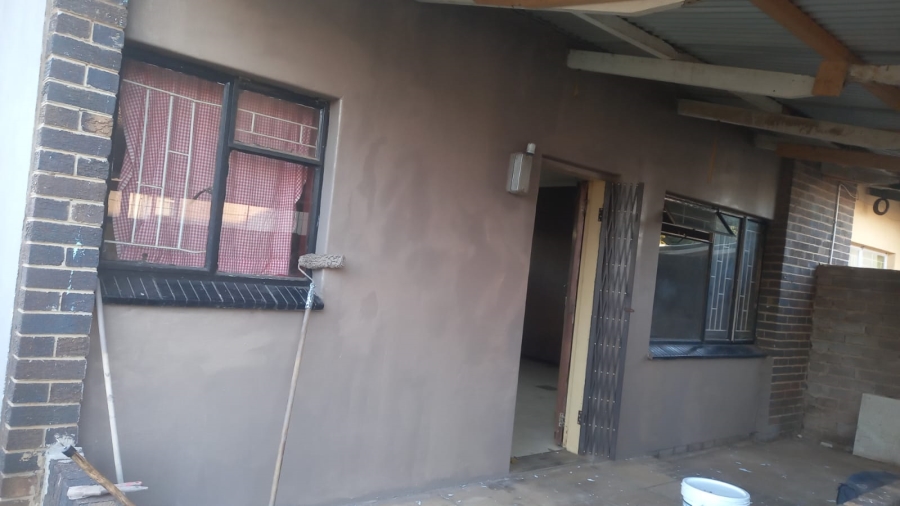 1 Bedroom Property for Sale in Randlespark North West